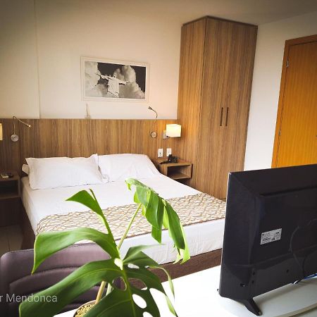 Quarto Executivo Para Sua Estadia De Trabalho 캄푸스 두스 고이타카지스 외부 사진